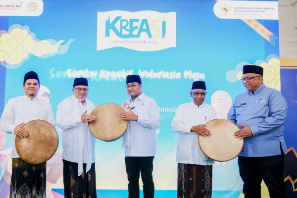 MenEkraf Ajak Santri Ikut Sebarkan Pesan Positif  Melalui Konten Digital