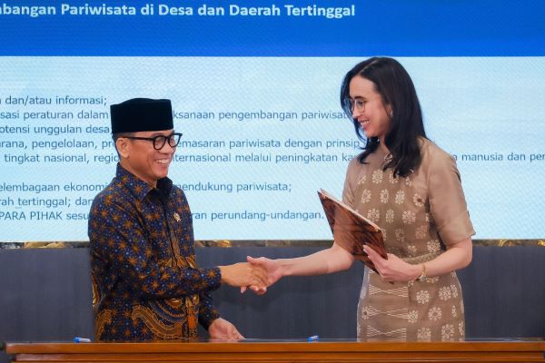 Kemenpar Berkolaborasi dengan Kemendes Perkuat Desa Wisata